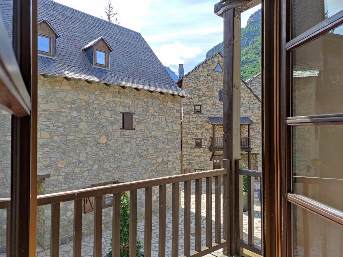 Apartamento De La Marmota Eriste Dış mekan fotoğraf