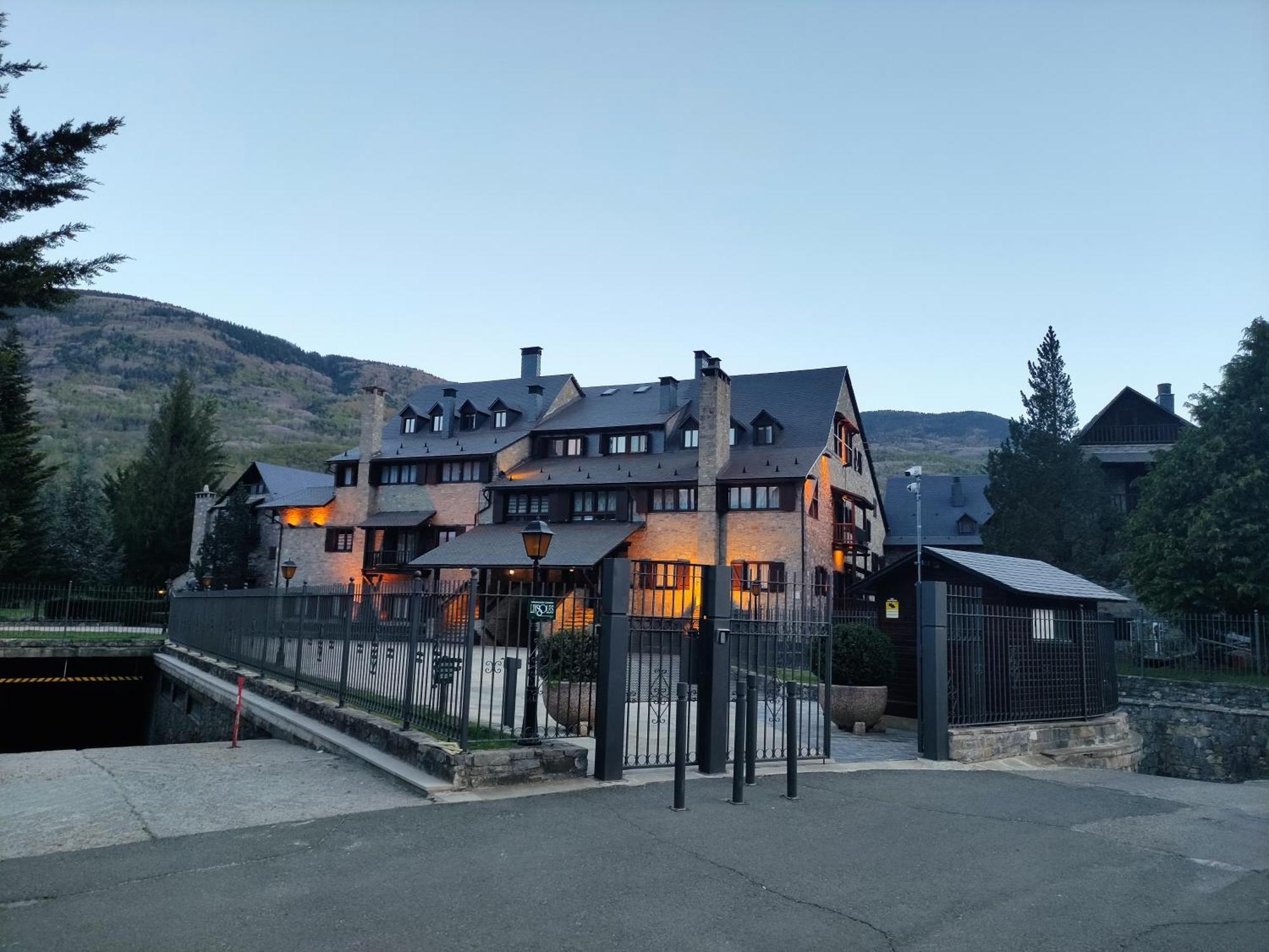 Apartamento De La Marmota Eriste Dış mekan fotoğraf